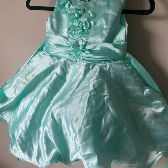 Kids girl dress - Picture 13 of 16
